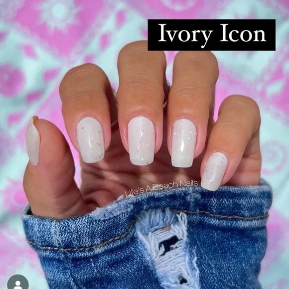 💅 3/$25 - ColorStreet - Ivory Icon - Picture 4 of 4